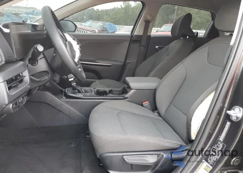 2025 Kia K4 Lx z USA, uszkodzony, nr VIN 3KPFT4DEXSE153705